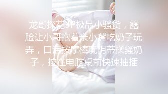 是小逗逗 花色吊带短裙 迷人的丽质 曼妙苗条身姿明艳动人