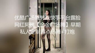 女朋友想一边吃j一边被艹