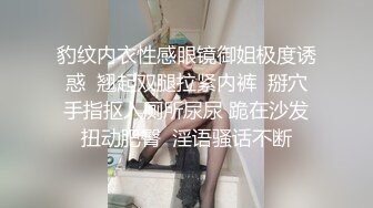 东北小青年铁哥们组团会所嫖J黑网苗条女技师车轮战上下洞齐开干的哎呀直叫唤对白精彩