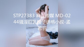 双洞齐开！女友浴室自拍2