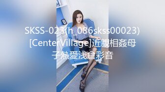 大神在直播間爆操賣衣服的小嫩妹 鮑魚粉嫩奶子大完美露臉